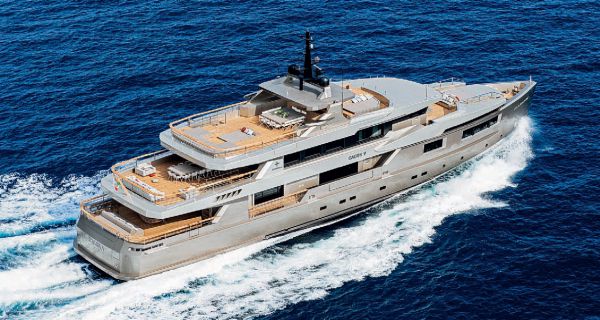 Admiral Cacos V40