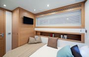 Astondoa  Top Deck 63